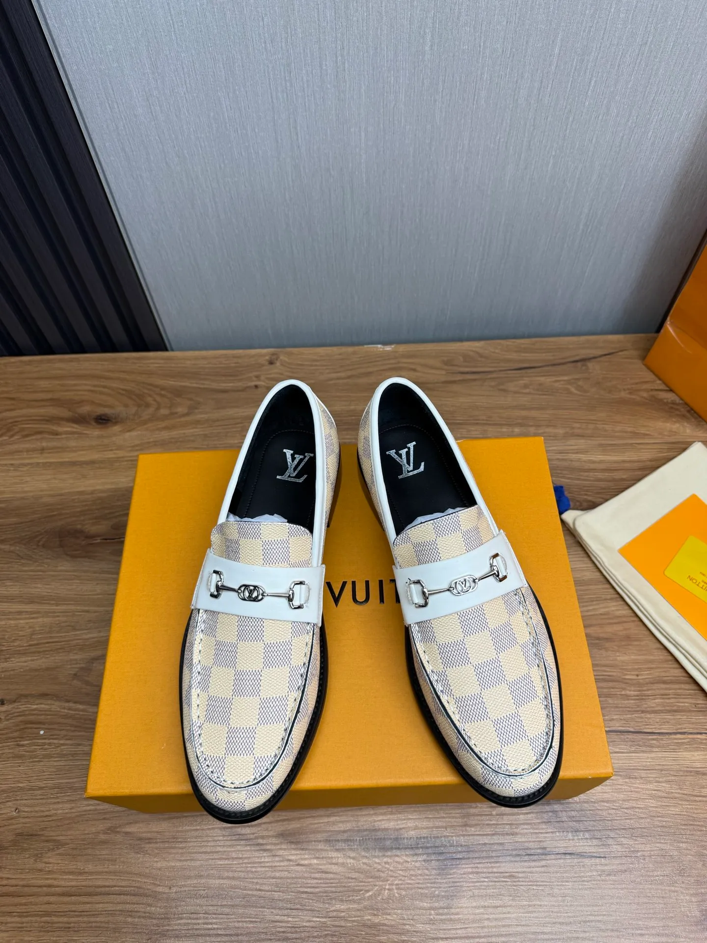 Factory 660💰 LV. Men's business casual leather shoes, all made of imported original brand leather, just to create a more comfortable wearing experience, original non-slip and wear-resistant outsole ✔️16-45 (38.45 non-returnable)